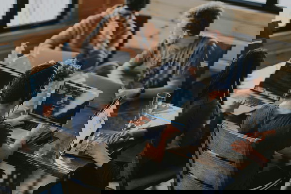 Cos'è un'associazione: definizione, elementi costitutivi e principali forme