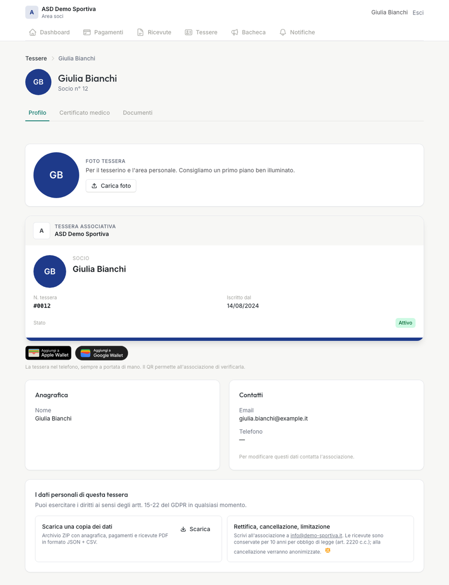 Tessera del socio nell'area personale con i badge Aggiungi a Apple Wallet e Aggiungi a Google Wallet
